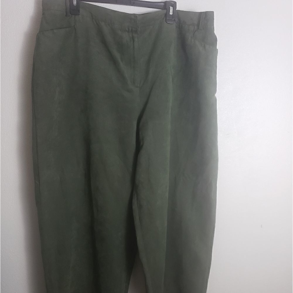 Suede cropped pant